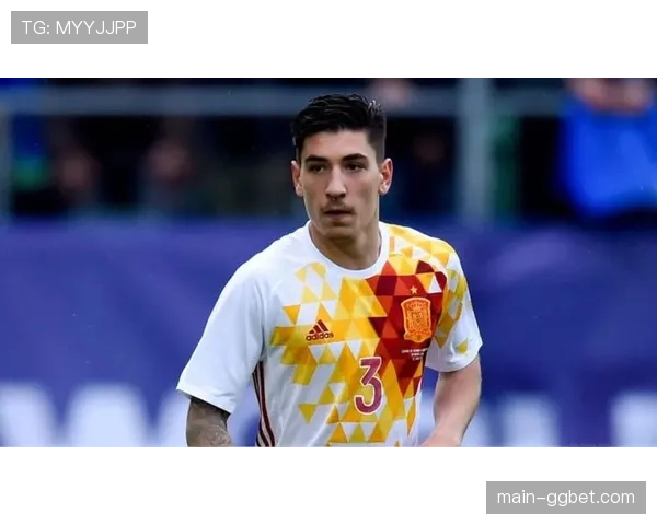 勒沃库森三中卫体系边翼卫助攻 但回防速度难以应对反击